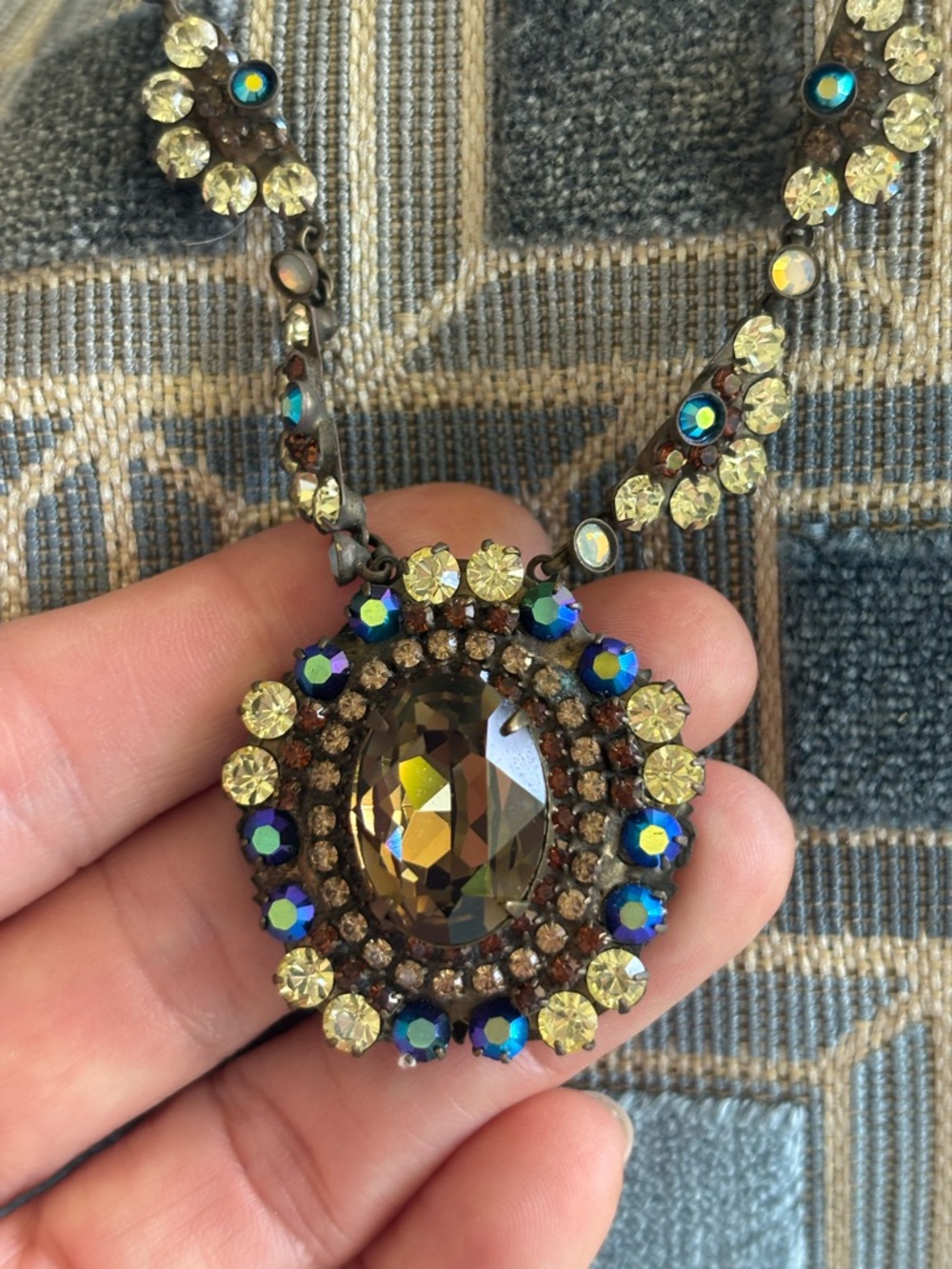 Sorrelli Vintage Brown Yellow Blue Crystal Pendant Necklace Antique Gold
